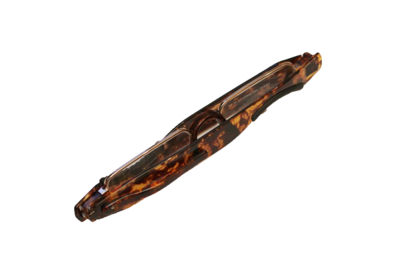Lunette écaille détouré